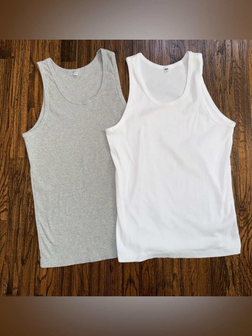 BUNDLE 2-Pack Uniqlo Tank Top White/Grey AIRism Undershirt Base Layer Size Large